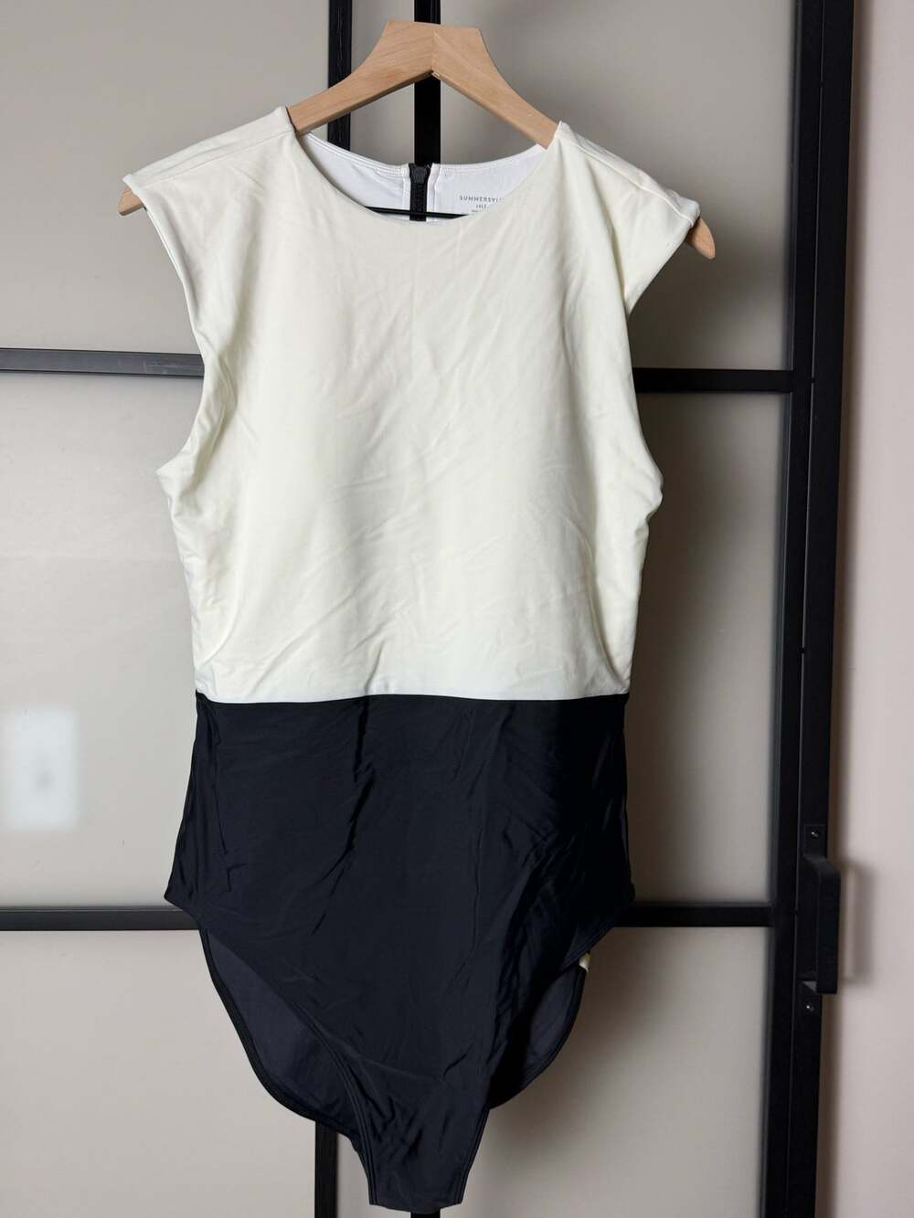 Summersalt The Surf One Piece in Sea Urchin & White Sand Size 14LT